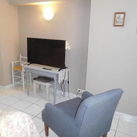 Au Coeur De Avec Terrasse Et Balades En Foret - Fr-1-611-10 * Chateauvillain